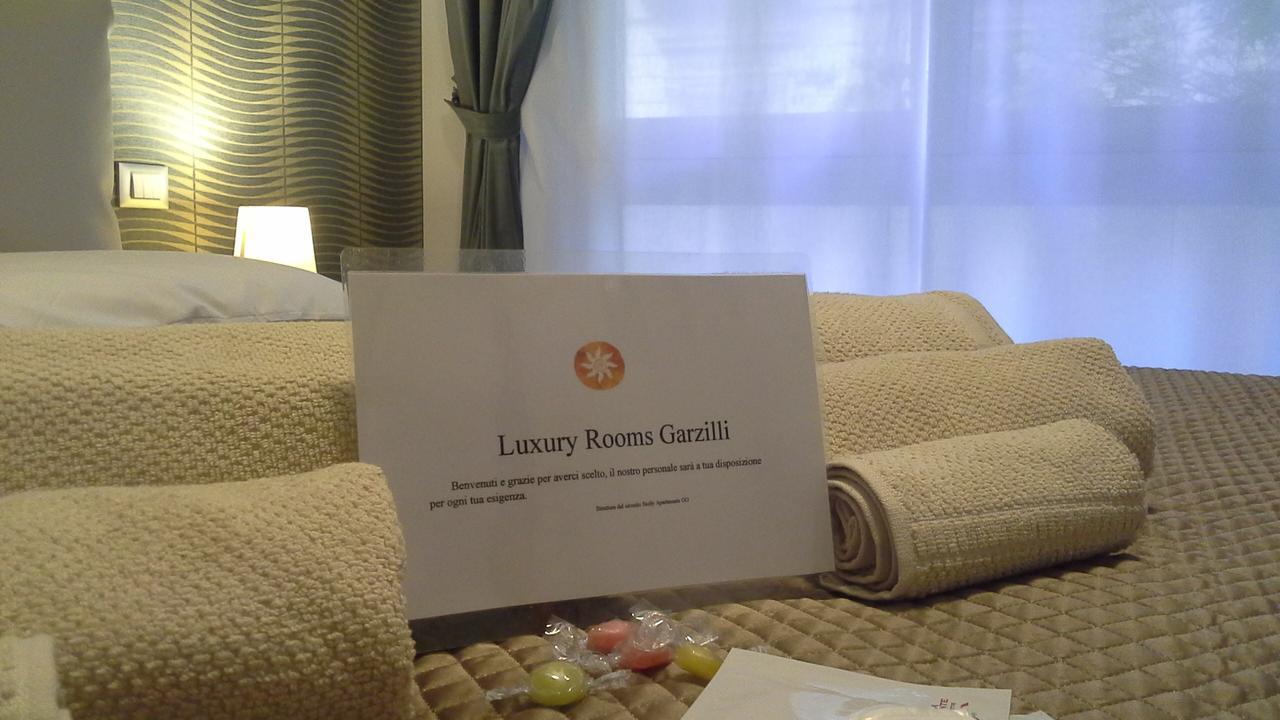 Luxury Rooms Garzilli Palermo Buitenkant foto