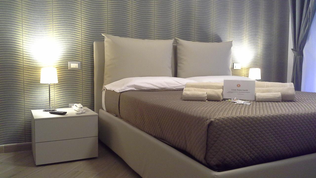 Luxury Rooms Garzilli Palermo Buitenkant foto